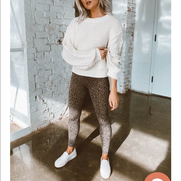 SPANX Look at me now seamless leggings in leopard - Picture 3 of 4